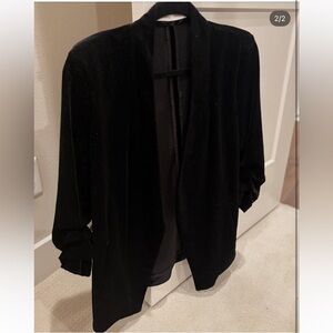 Elegant Black Velvet Blazer